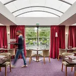 Hotel Le Relais De La Malmaison, A Member Of Radisson Individuals Rueil-Malmaison