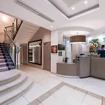 Le Relais De La Malmaison, A Member Of Radisson Individuals 4* Rueil-Malmaison