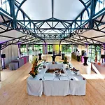 Hotel Le Relais De La Malmaison, A Member Of Radisson Individuals Rueil-Malmaison
