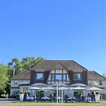 Le Relais De La Malmaison, A Member Of Radisson Individuals Rueil-Malmaison