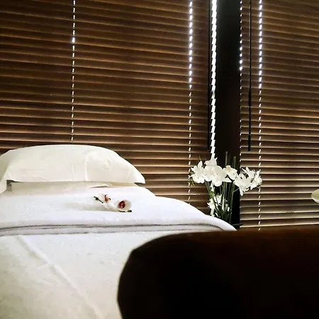 Hotel Le Relais De La Malmaison, A Member Of Radisson Individuals Rueil-Malmaison