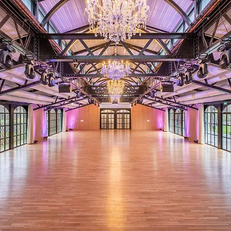 Le Relais De La Malmaison, A Member Of Radisson Individuals 4* Rueil-Malmaison