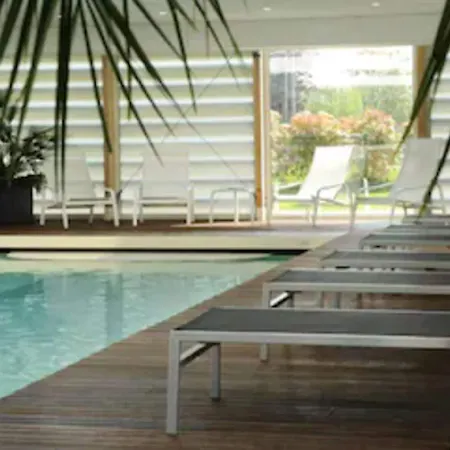 Le Relais De La Malmaison, A Member Of Radisson Individuals Rueil-Malmaison