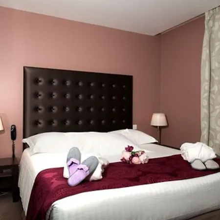 Le Relais De La Malmaison, A Member Of Radisson Individuals 4* Rueil-Malmaison