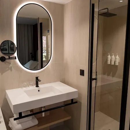 Le Relais De La Malmaison, A Member Of Radisson Individuals Hotel Rueil-Malmaison