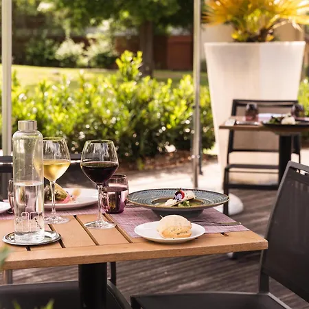 Le Relais De La Malmaison, A Member Of Radisson Individuals Rueil-Malmaison