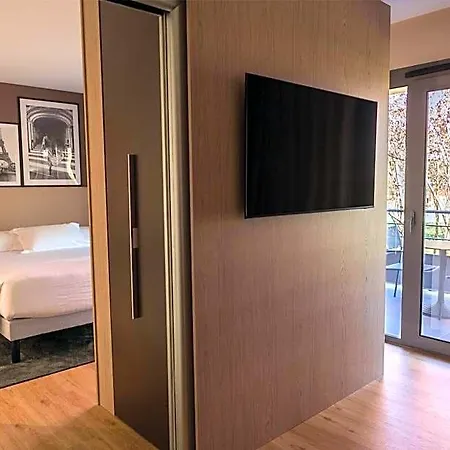 Hotel Le Relais De La Malmaison, A Member Of Radisson Individuals Rueil-Malmaison