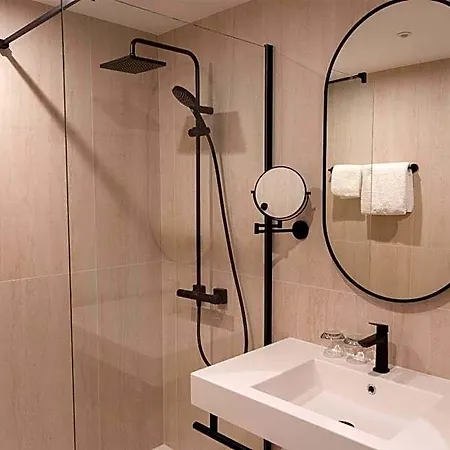 Hotel Le Relais De La Malmaison, A Member Of Radisson Individuals